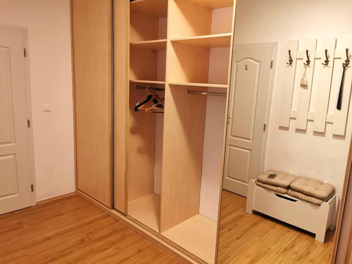 Cozyhome The Castle Apartment - Spacious, Quiet, High Ceiling Bratislava Exteriér fotografie